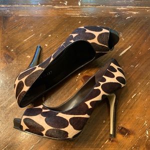 Size 6.5 M Nine West  NWLIA TRIS Pony heels. NEW